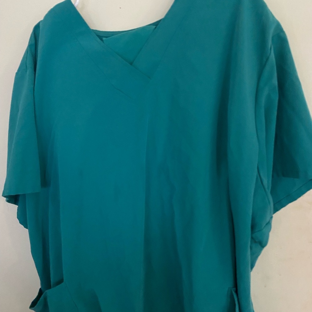 Teal V-Neck Women's Top and bottom scrub set